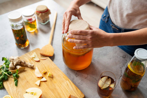 Kombucha: una bevanda tra mito, realtà ed arte